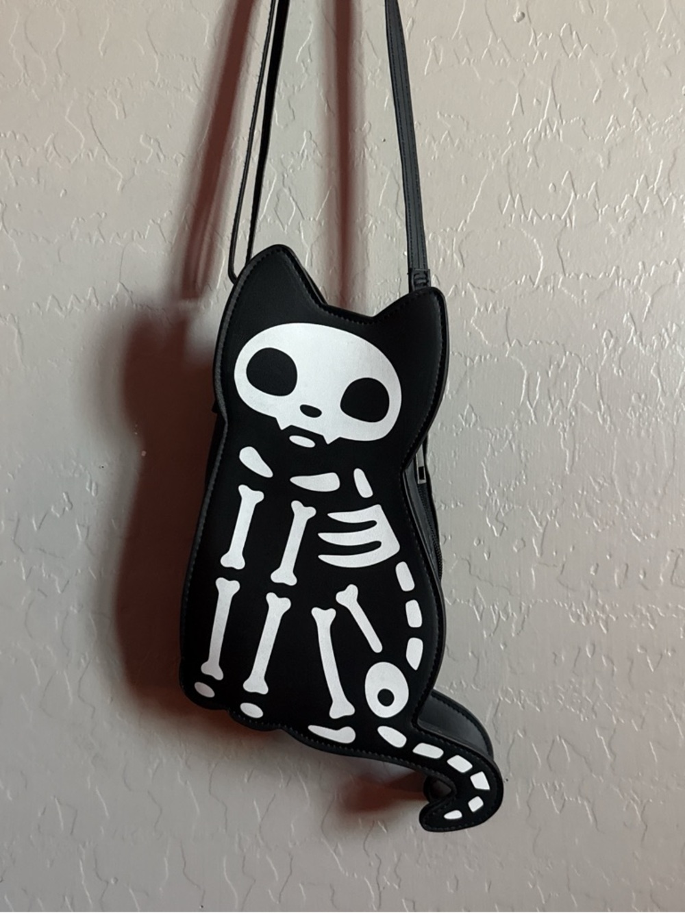 Spirit Black Cat Skeleton Crossbody Bag in Black and White